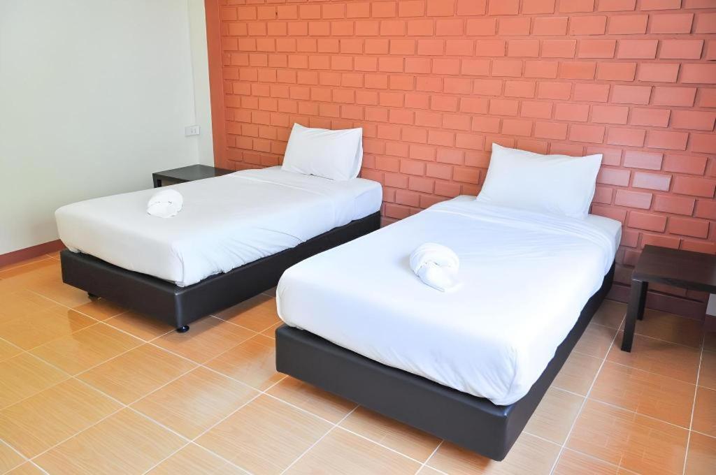 Bussarakam Place Hotel Chanthaburi Luaran gambar